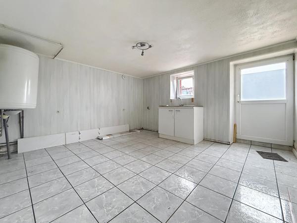 maison de cité 97 m2 3 chambres , jardin , garage possible.