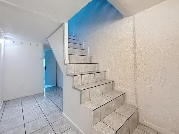 maison de cité 97 m2 3 chambres , jardin , garage possible.