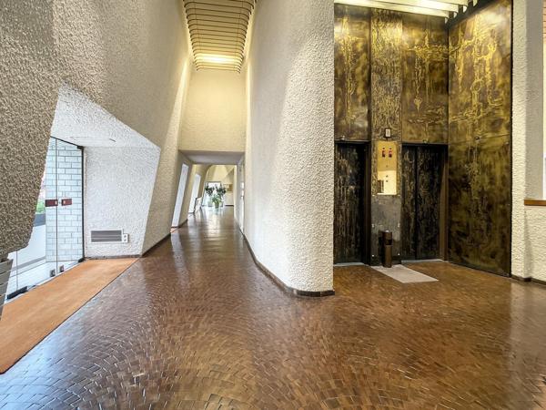 Paris 15e BEAUGRENELLE, étage élevé, 3 pièces 77m2 Vue et luminosité