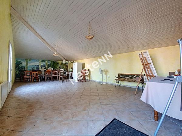 A vendre maison de style 8 chambres avec piscine et dépendances sur 1.7Ha de terrain avec vue Pyrénées Secteur Auterive