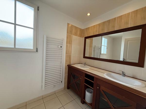 Maison L Aiguillon Sur Vie 6 pièce(s) 135 m2