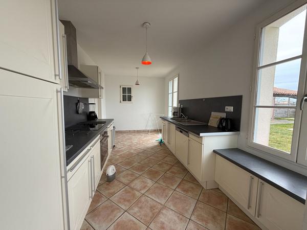 Maison L Aiguillon Sur Vie 6 pièce(s) 135 m2