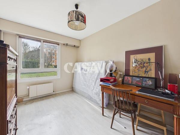 Vente Appartement 4 pièces de 80m² - 78000 Versailles