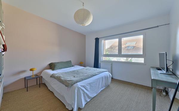 Maison à vendre    5 pièces • 113,29 m2 Vanves