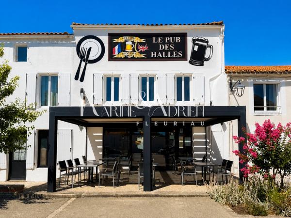 Immeuble de ville avec commerce + appartement T2 au dessus + grenier aménageable