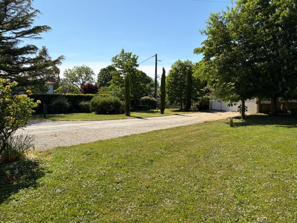 grande maison lumineuse
