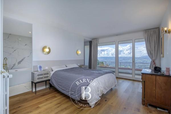Lucinges, Maison 4 Chambres -  248 m² à vendre