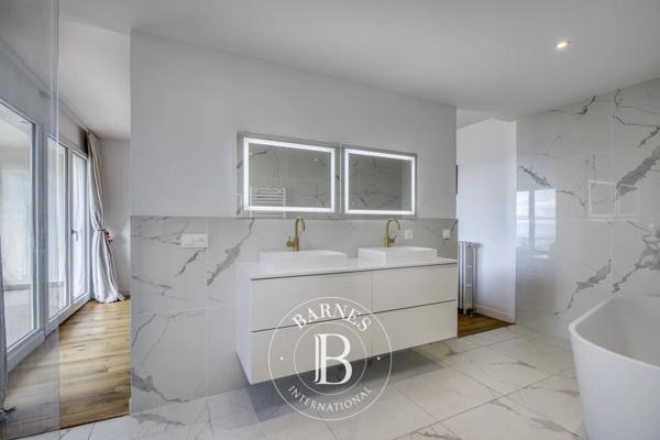 Lucinges, Maison 4 Chambres -  248 m² à vendre