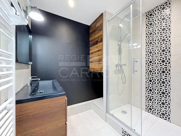 APPARTEMENT T3 A LOUER - LYON 2EME ARRONDISSEMENT - 66.29 m 2 - 1 510 € charges comprises par mois