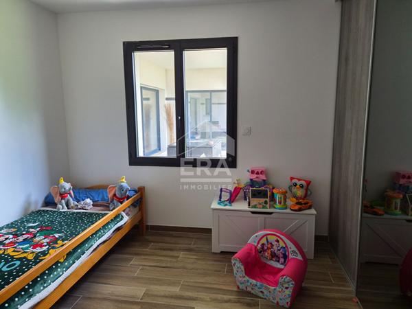 Maison plain pied, 7 pièces à vendre à Montpon Ménestérol - 157 m².