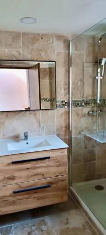 Maison à louer dans la forêt communale de Grasse