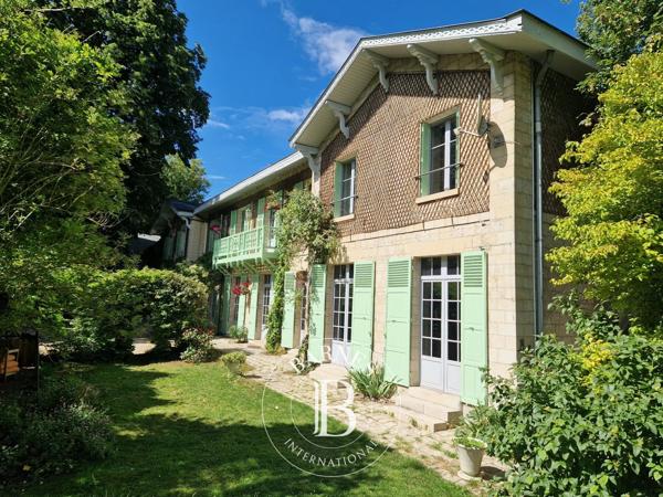 Asnières-sur-Oise, Maison 5 Chambres -  347 m² à vendre