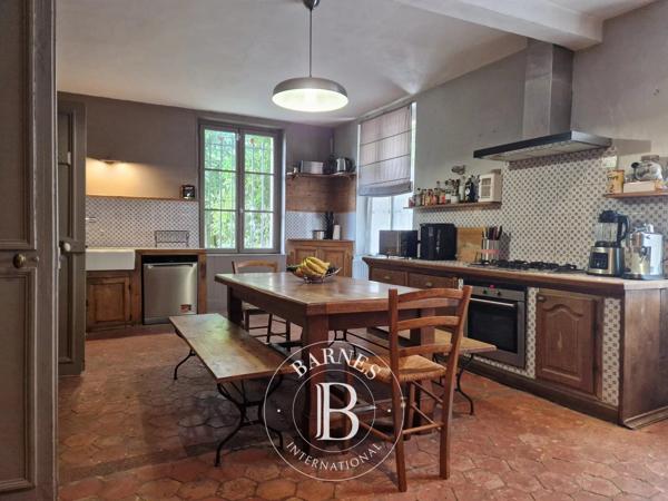 Asnières-sur-Oise, Maison 5 Chambres -  347 m² à vendre