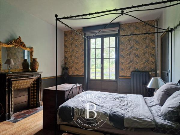 Asnières-sur-Oise, Maison 5 Chambres -  347 m² à vendre
