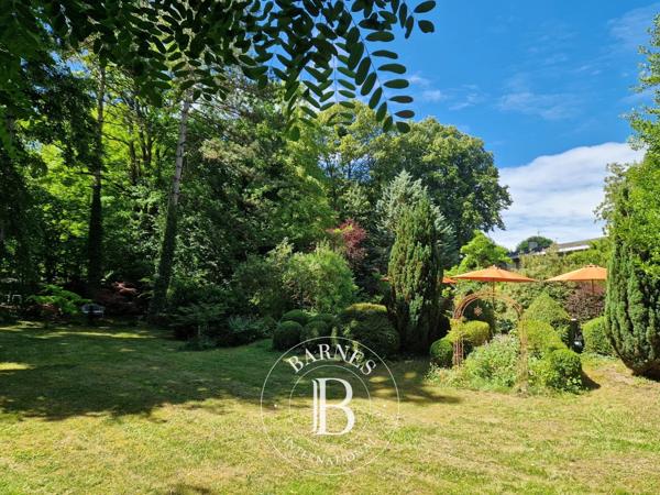 Asnières-sur-Oise, Maison 5 Chambres -  347 m² à vendre