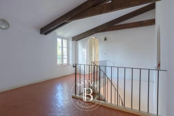 Sanary-sur-Mer, Propriété 3 Chambres -  140 m² à vendre