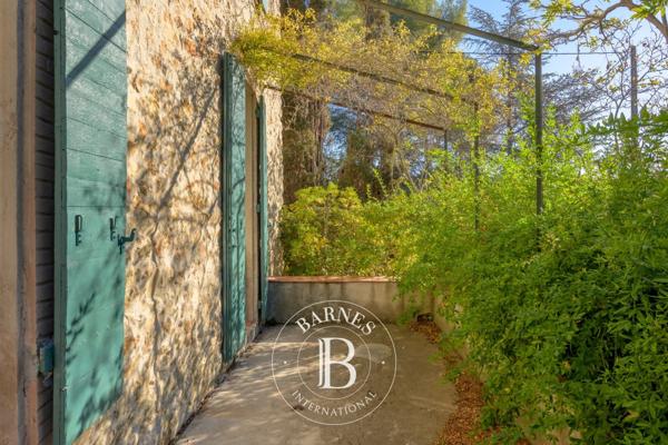 Sanary-sur-Mer, Propriété 3 Chambres -  140 m² à vendre