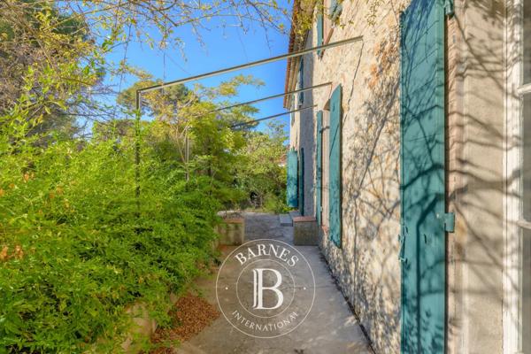 Sanary-sur-Mer, Propriété 3 Chambres -  140 m² à vendre