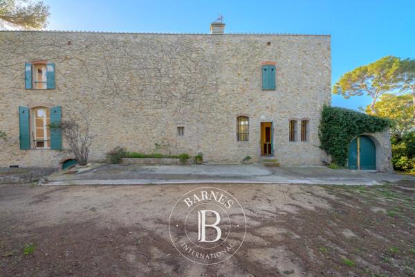 Sanary-sur-Mer, Propriété 3 Chambres -  140 m² à vendre