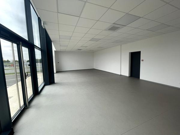 Local d'activité Chartres 755 m2