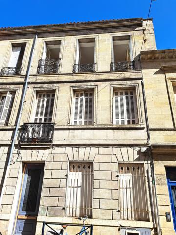 Bordeaux (33000) Charmant duplex avec terrasse en plein cœur historique