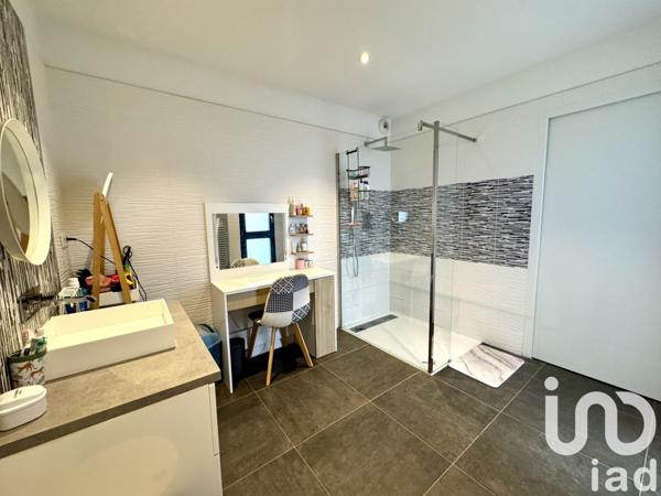 Maison d’architecte 7 pièces de 252 m² à Sens (89100)