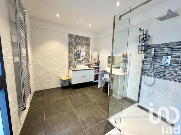 Maison d’architecte 7 pièces de 252 m² à Sens (89100)