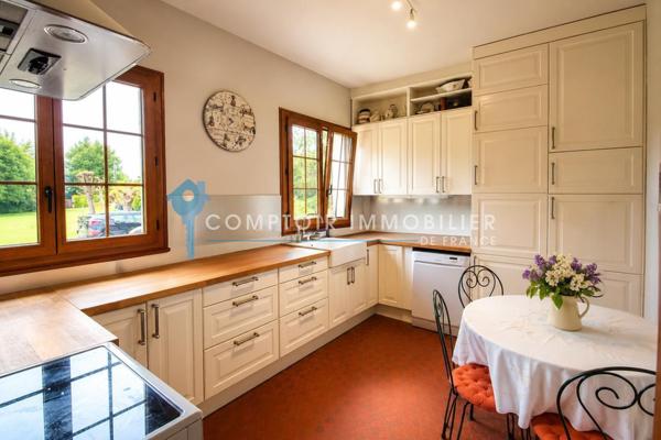 Maison
                                                                                                                                                                                                                                                                                                                        7 pièce(s)                                                                                                                                                                                                          5 chambre(s)                                                                                                                                                                                                          135  m²