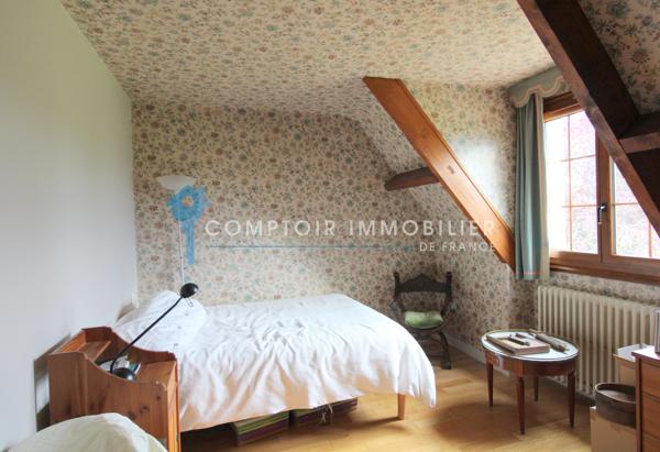 Maison
                                                                                                                                                                                                                                                                                                                        7 pièce(s)                                                                                                                                                                                                          5 chambre(s)                                                                                                                                                                                                          135  m²