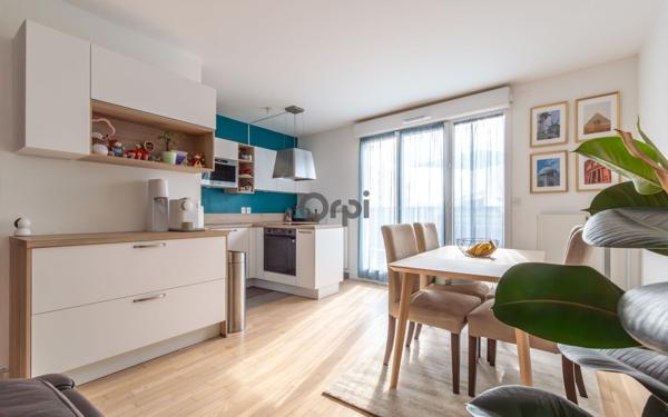 Appartement à vendre    4 pièces • 76,62 m2 Joinville-le-Pont