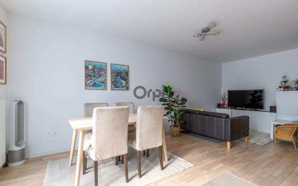 Appartement à vendre    4 pièces • 76,62 m2 Joinville-le-Pont