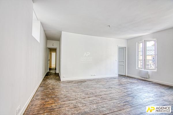 Versailles Notre-Dame Appartement 5 pièces 120 m² 1er et denier étage €995 000 ** - Référence 25893
