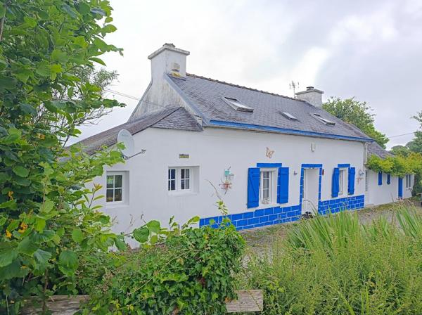 29530 Plonévez du Faou longère avec piscine, aucun travaux, 3 chambres, grand jardin