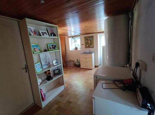 29530 Plonévez du Faou longère avec piscine, aucun travaux, 3 chambres, grand jardin