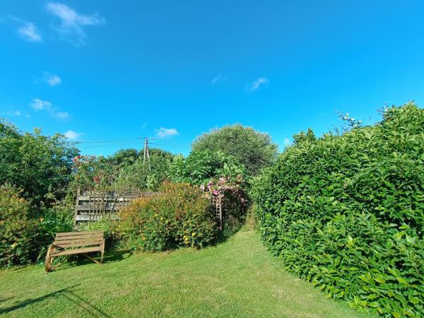 29530 Plonévez du Faou longère avec piscine, aucun travaux, 3 chambres, grand jardin