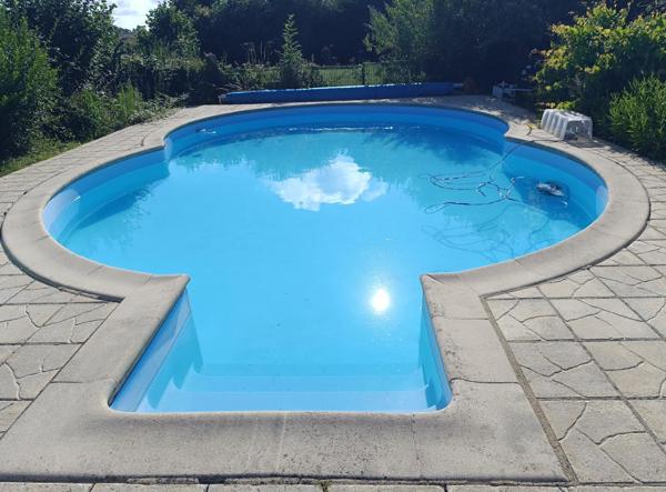 29530 Plonévez du Faou longère avec piscine, aucun travaux, 3 chambres, grand jardin