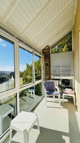 Coup de Cœur à Crozon : Élégance des Années 50 sur le Versant Sud