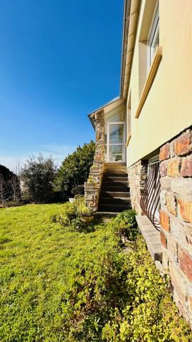 Coup de Cœur à Crozon : Élégance des Années 50 sur le Versant Sud