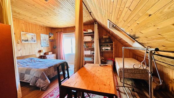 Coup de Cœur à Crozon : Élégance des Années 50 sur le Versant Sud