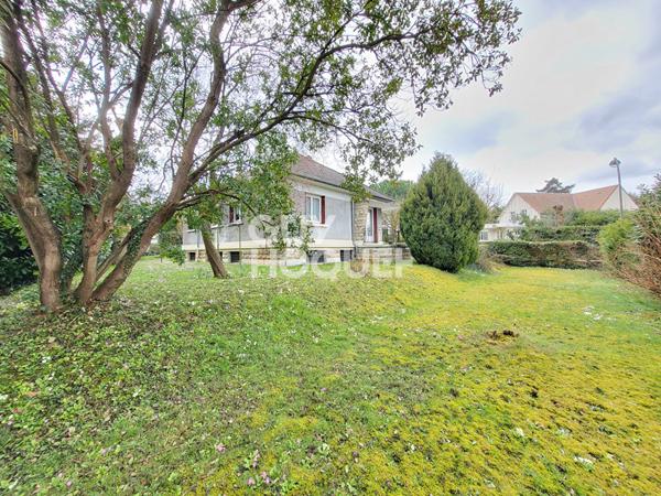 Maison individuelle La Celle Saint Cloud - terrain de 747 m².