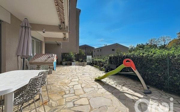 Appartement à vendre    3 pièces • 86 m2 Vence