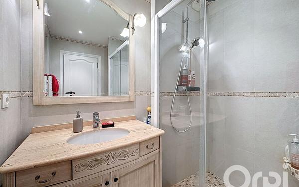 Appartement à vendre    3 pièces • 86 m2 Vence