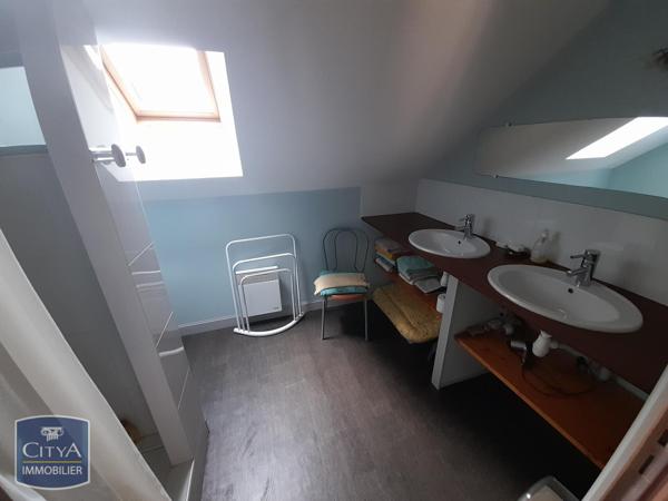 Maison à louer 3 pièces 64.31m² Razines (37120)