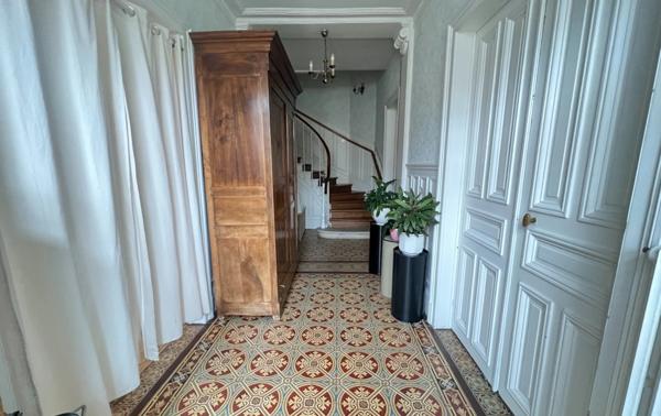 Maison bourgeoise à vendre 8 pièces Epernay(51)