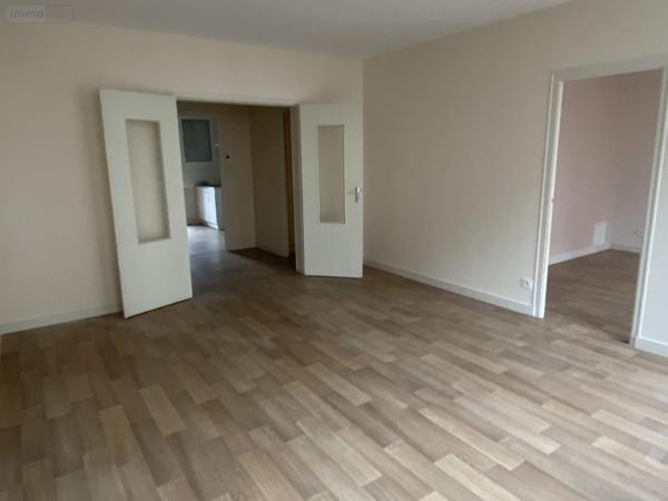 Appartement à louer à Fougères en Ille-et-Vilaine (35300), ref : 037/1882