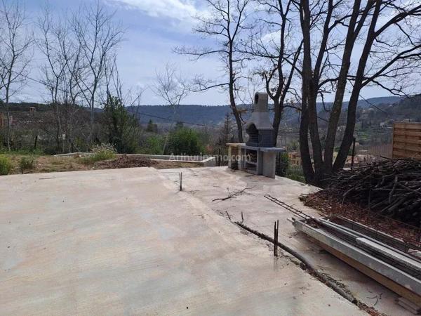 Vente Terrain 580 m2 à Salernes