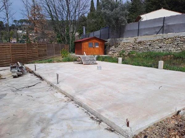 Vente Terrain 580 m2 à Salernes