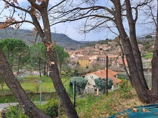 Vente Terrain 580 m2 à Salernes