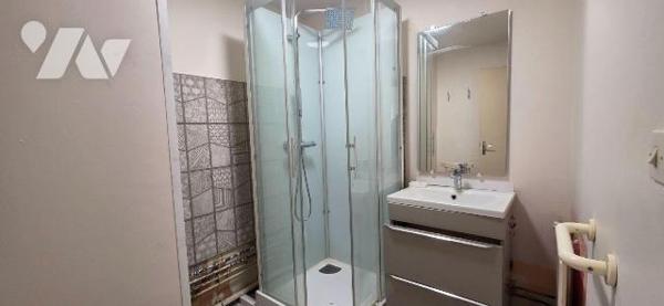 Maison Semi individuelle à Vendre à Quiévrechain (59920) en Nord (59)

Cette maison d'une sur...