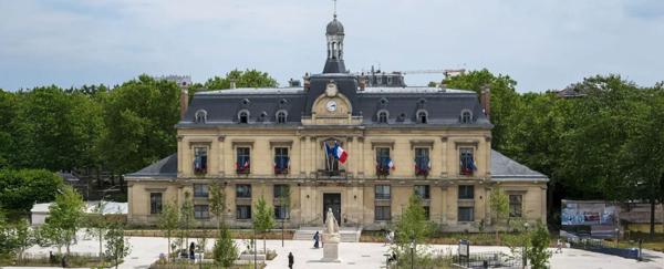 T2 CLICHY  RECENT BALCON PARKING